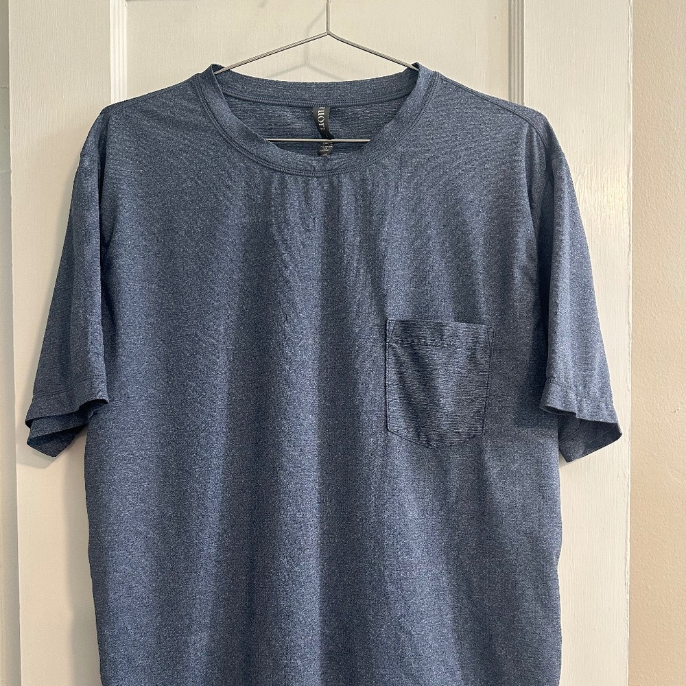 Vuori Mens Performance Short Sleeve Tee Shirt Blue L